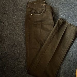 Like new White House Black Market jeans.